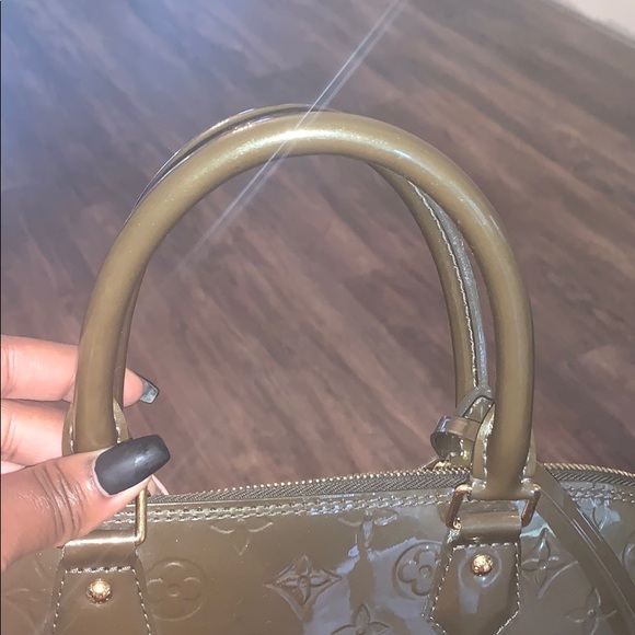 Louis Vuitton Vernis Alma - Picture 6 of 8